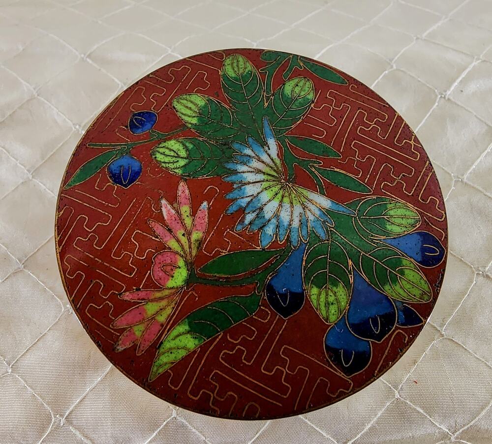 Vintage Chinese Cloisonne Enamel Brass Round Trinket Jewelry Box Floral 3" Lid